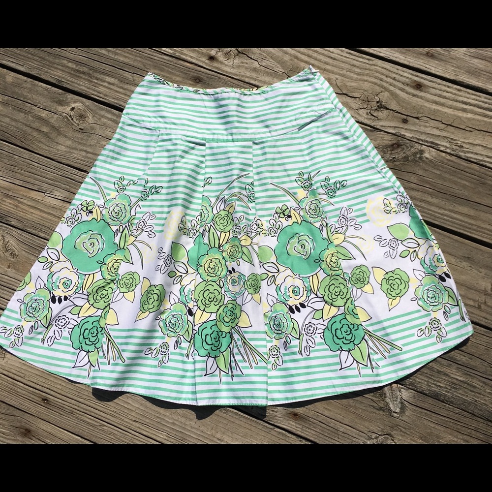 💐New York& Company floral stripe skirt💐